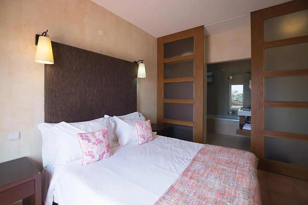 Hotel Parque Das Laranjeiras 빌라모라