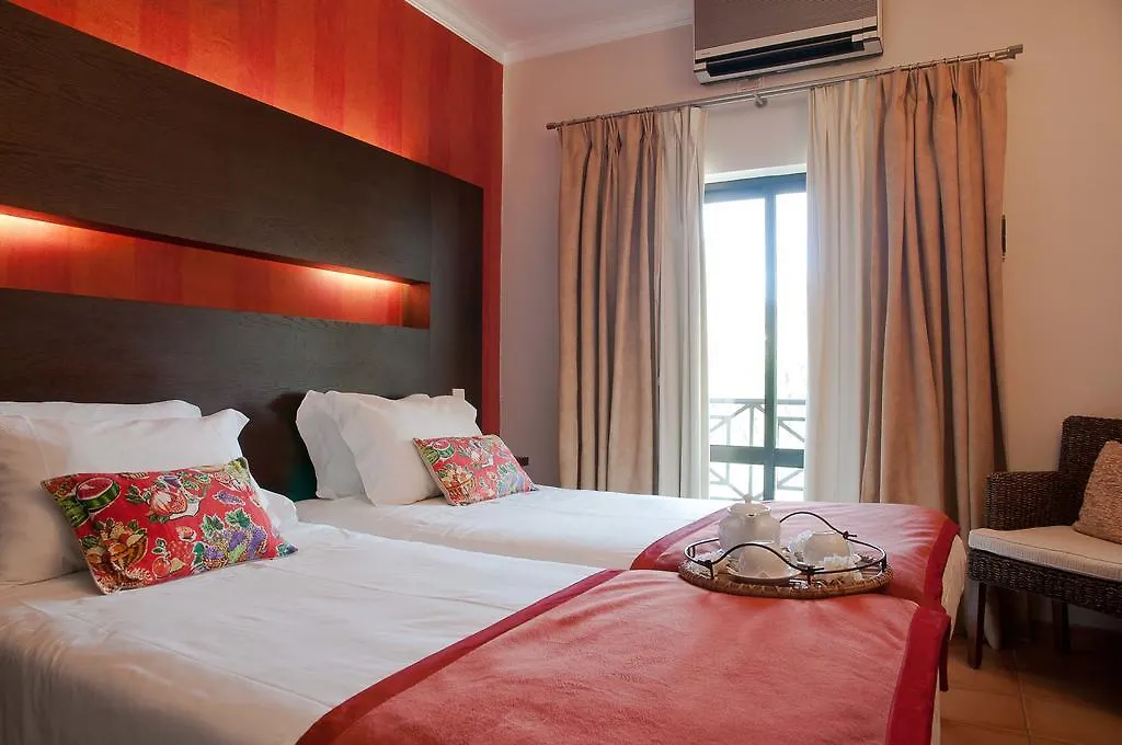 Hotel Parque Das Laranjeiras 빌라모라