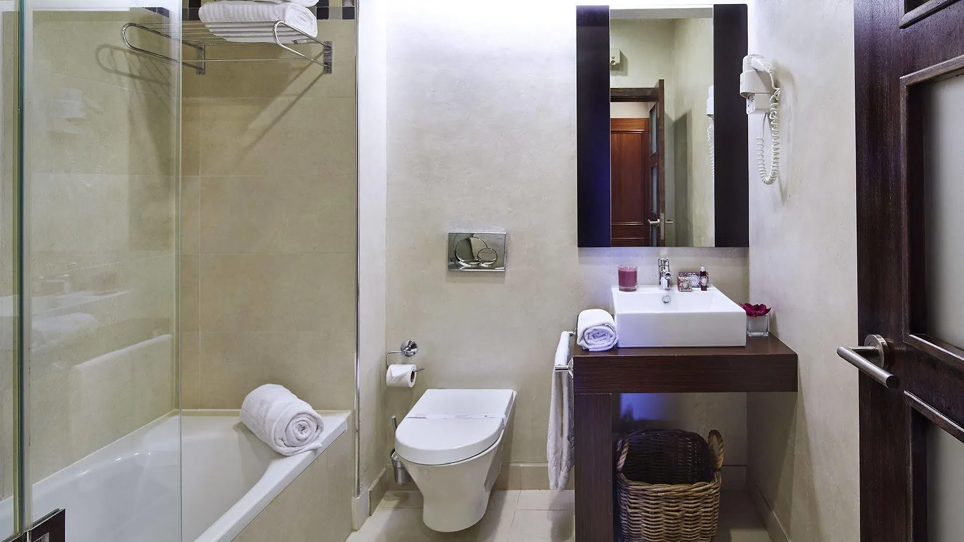 Hotel Parque Das Laranjeiras 빌라모라 3*,