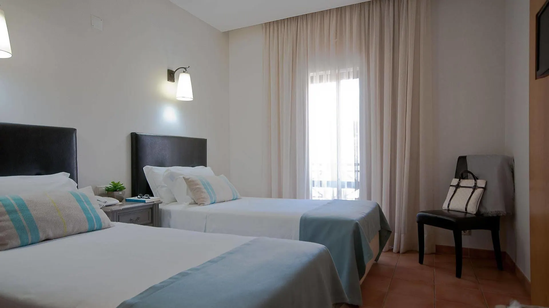 Hotel Parque Das Laranjeiras 빌라모라 3*,  포르투갈